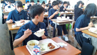 給食７
