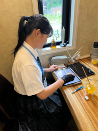 アトリエパレット③ボトルデザイン中